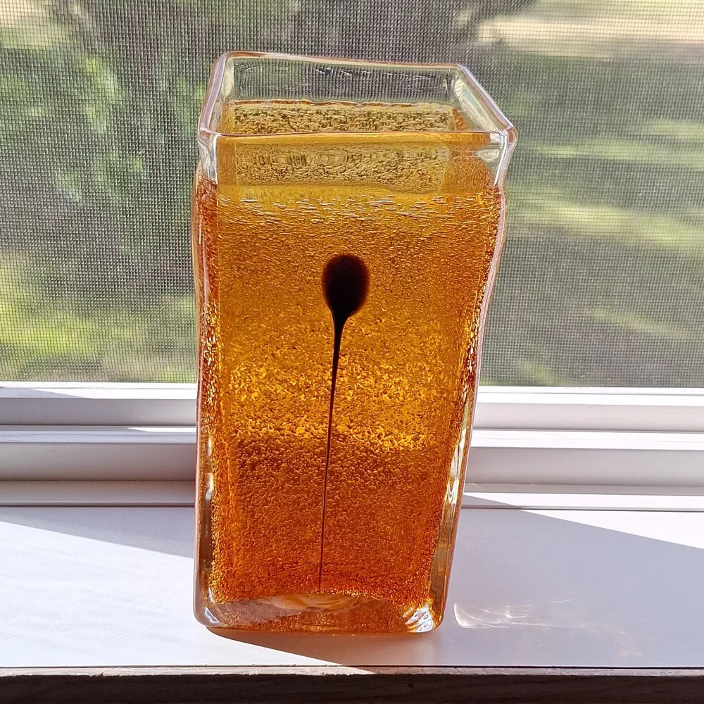 #ADI Art glass vase Amber in colour - Picture 1 of 5